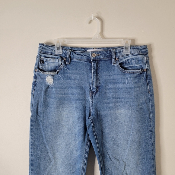 Kancan Estilo Mid Rise Straight Jeans - Picture 4 of 9